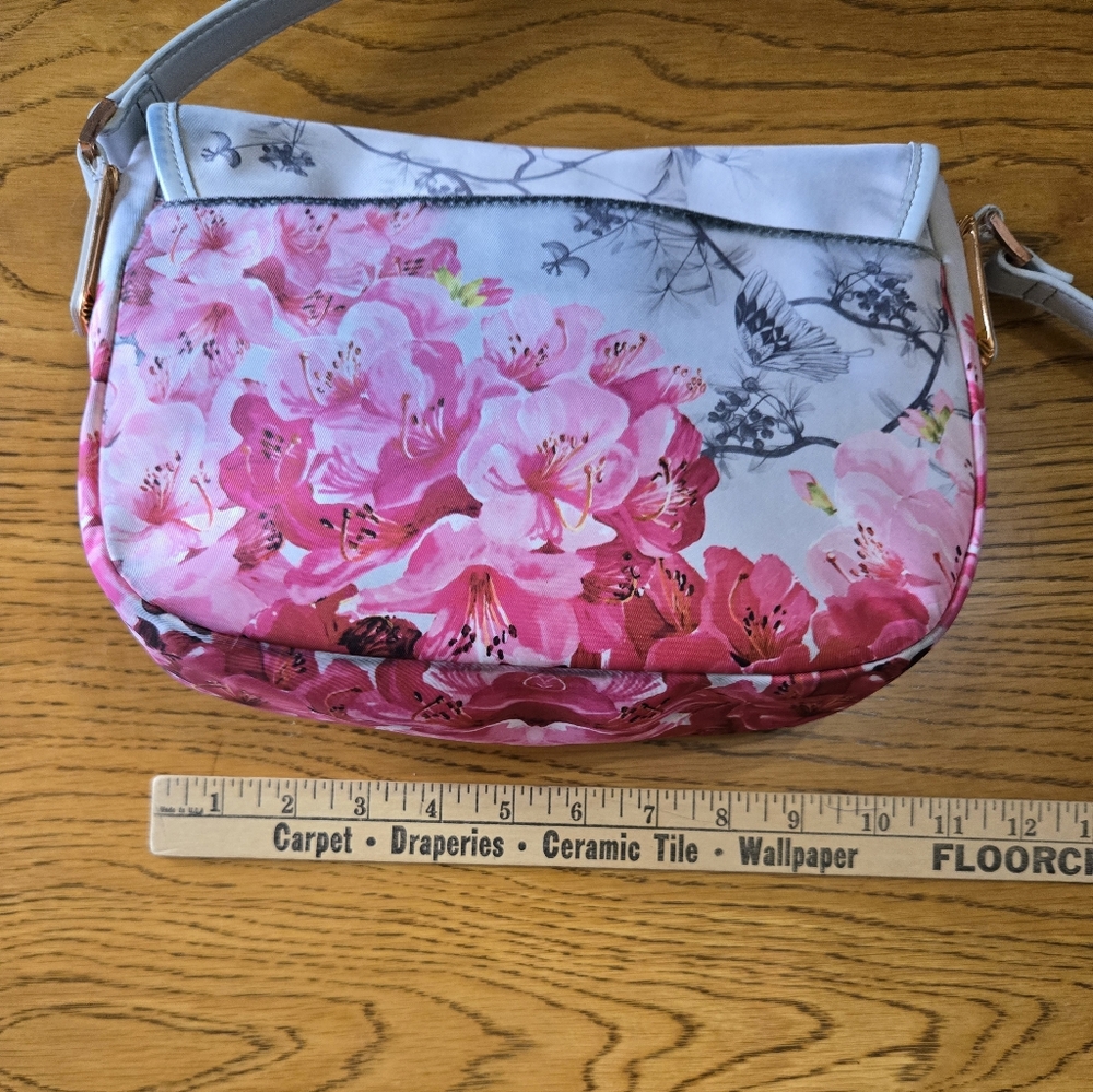 Ted Baker London Pink and White Floral Crossbody Bag - Picture 3 of 10